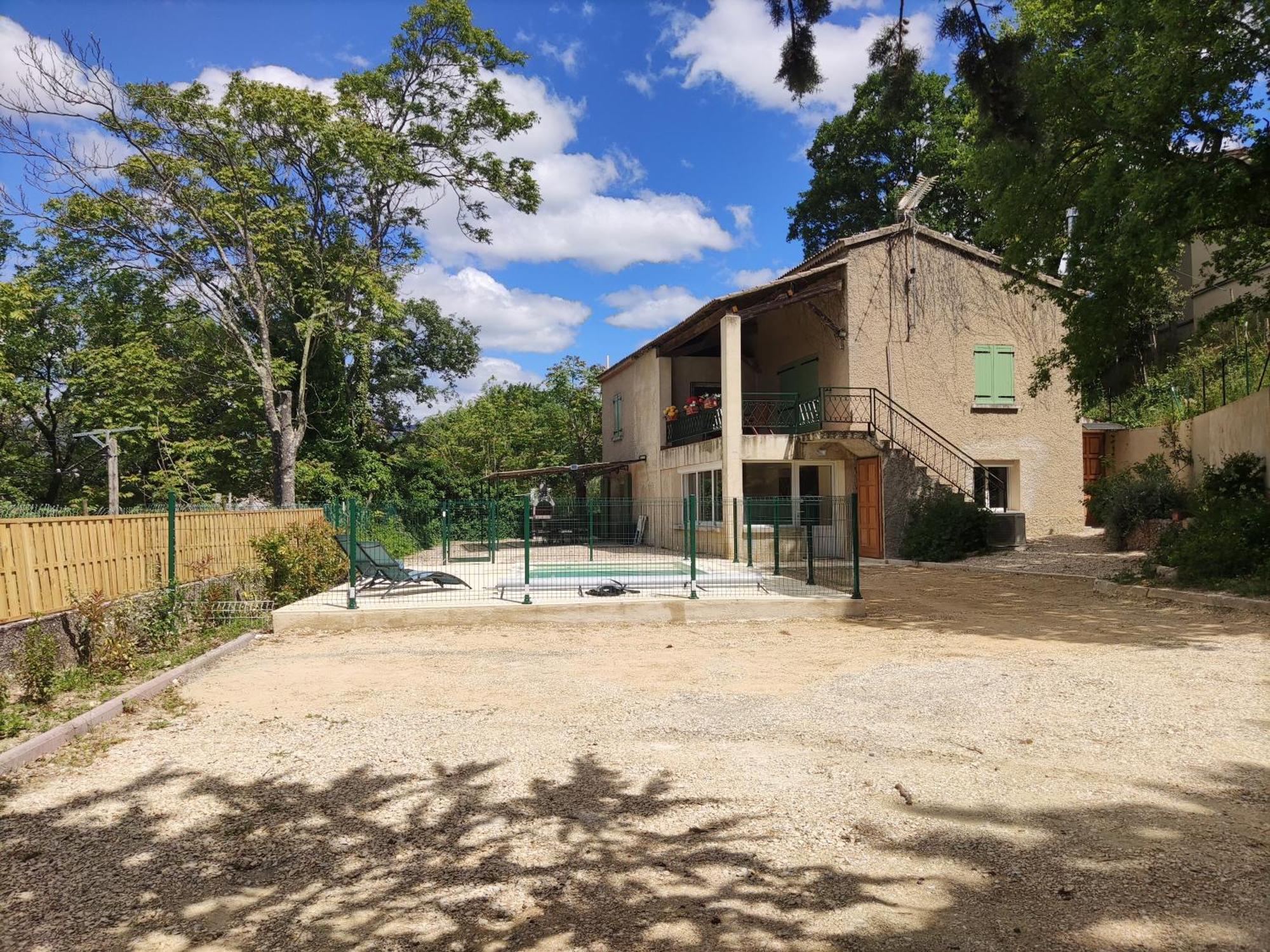 Maison Confortable A Ansouis Dans Le Luberon Dış mekan fotoğraf